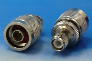 DMT RPTNC female / N male adaptor