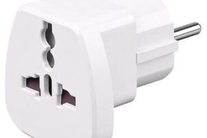 MicroConnect Universal Travel adapter white