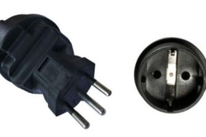 MicroConnect Power Adapter Schuko - Swiss