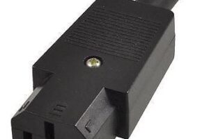 MicroConnect IEC Power Adaptor C13 Plug