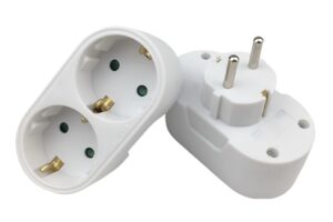 MicroConnect Schuko power splitter, with 2
