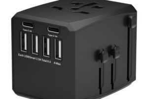 MicroConnect World Travel Adapter, 4 USB A