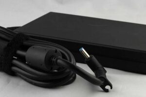 HP AC power adapter (200 watt)