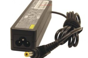 Fujitsu AC Adapter 19V 65W