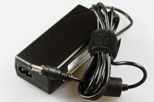 Fujitsu AC-Adapter 20V 65W Liteon 2pin