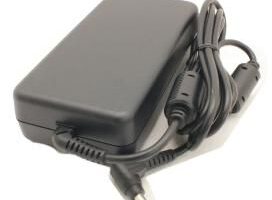 Fujitsu AC-Adapter 19V 150W (3-PIN)