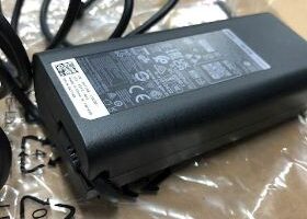 Dell 65W AC adapter for notebooks